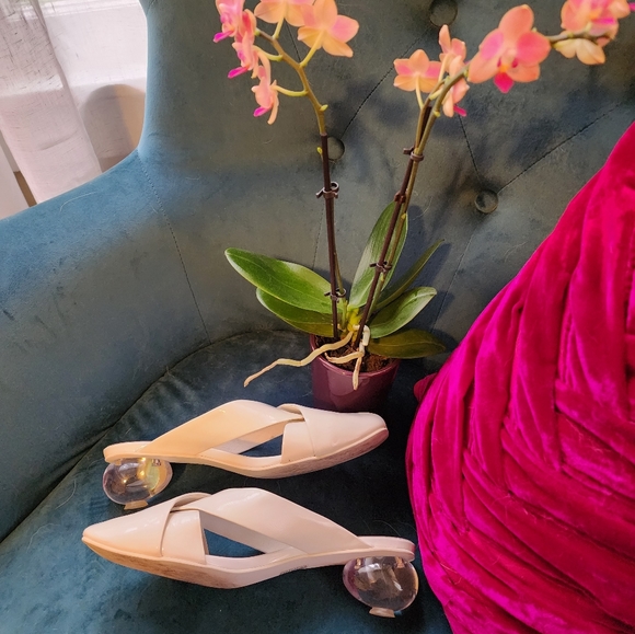 White Jeffrey Campbell Slides - Picture 3 of 5